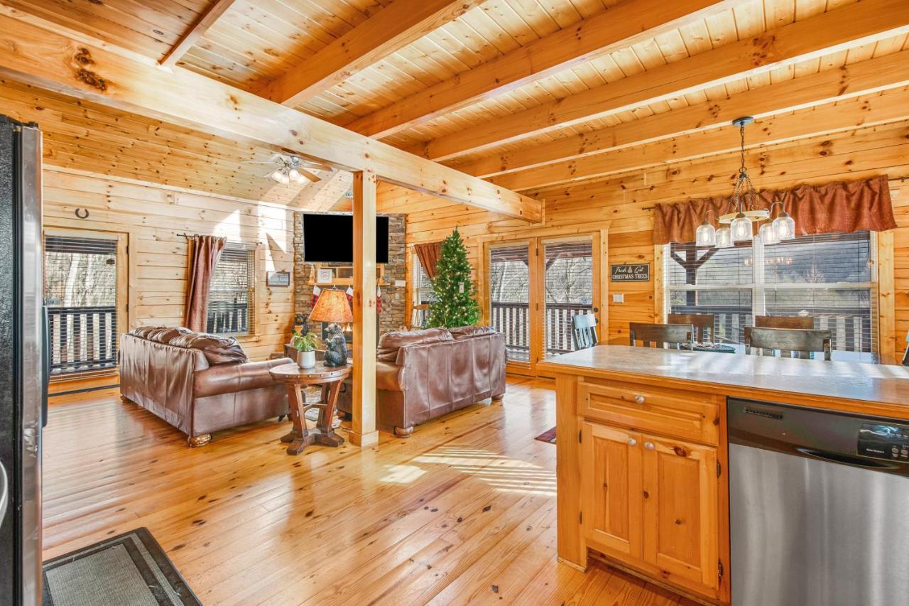 Вилла Triple Mountain View Гатлинбург Экстерьер фото