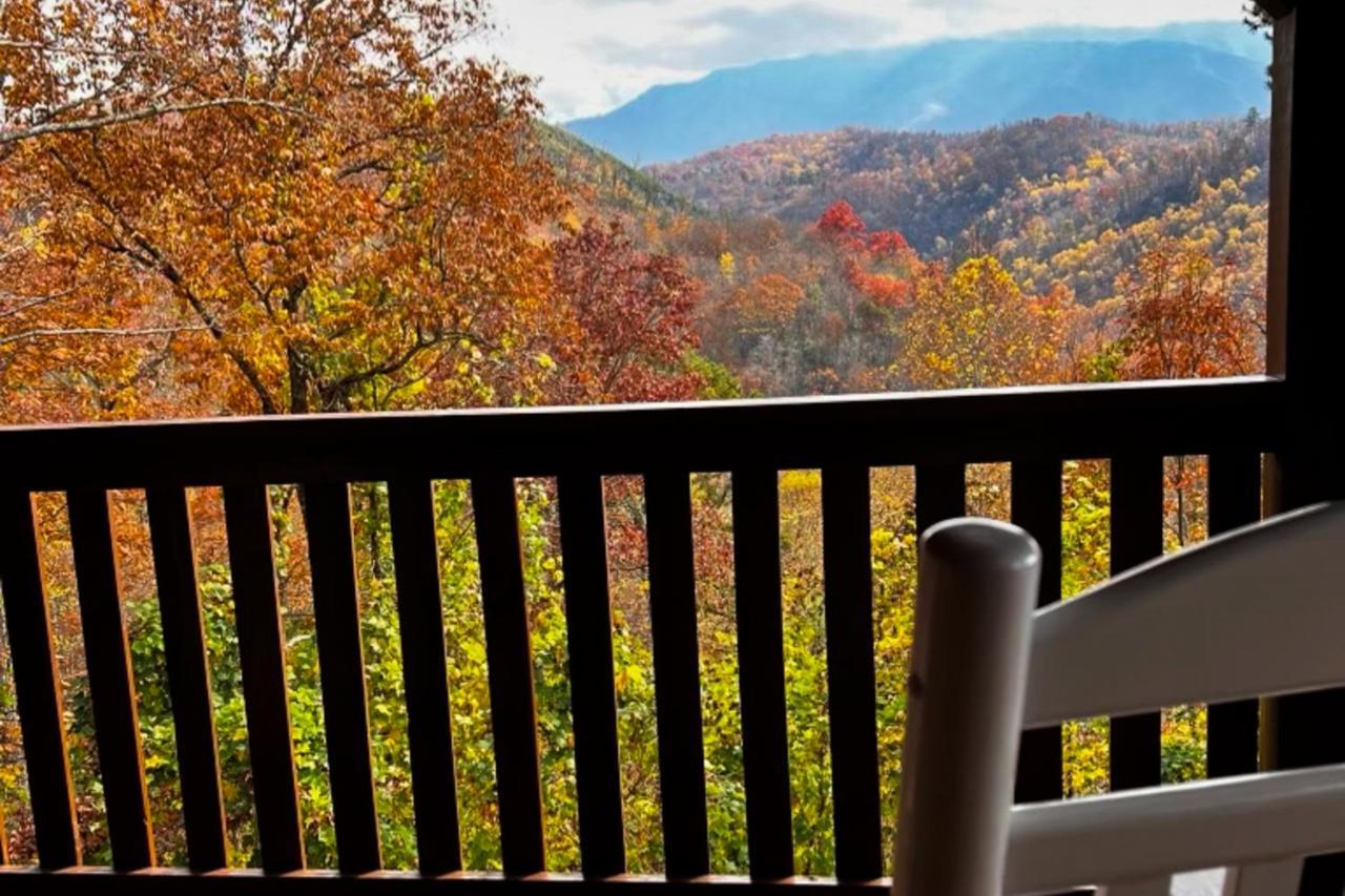 Вилла Triple Mountain View Гатлинбург Экстерьер фото
